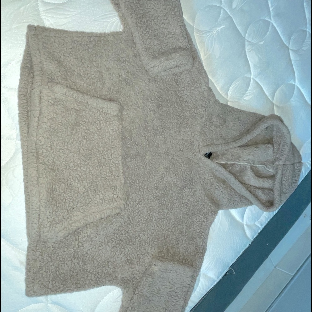 Women’s Beige Windsor Cropped Hoodie
